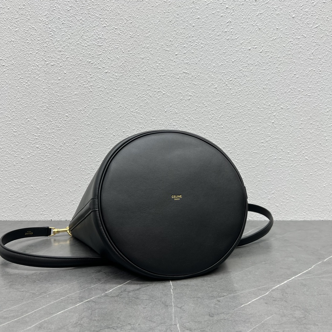 Celine Bucket 16 Smooth Calfskin Handbag Shoulder Bag Black 195573